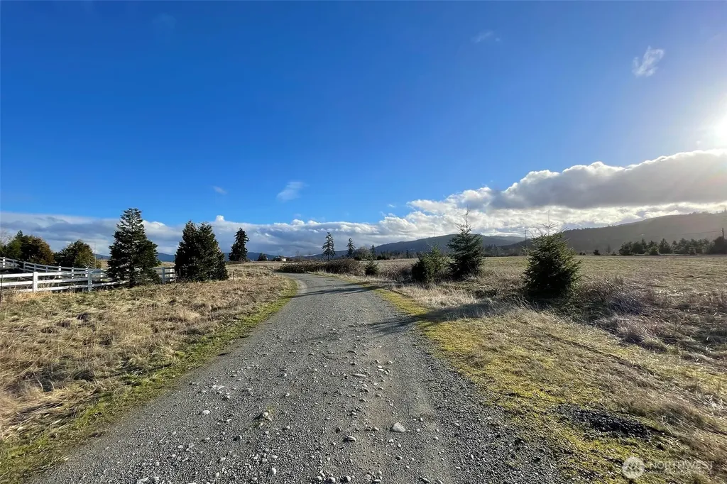 336 Bell Bottom Road Sequim WA 98382