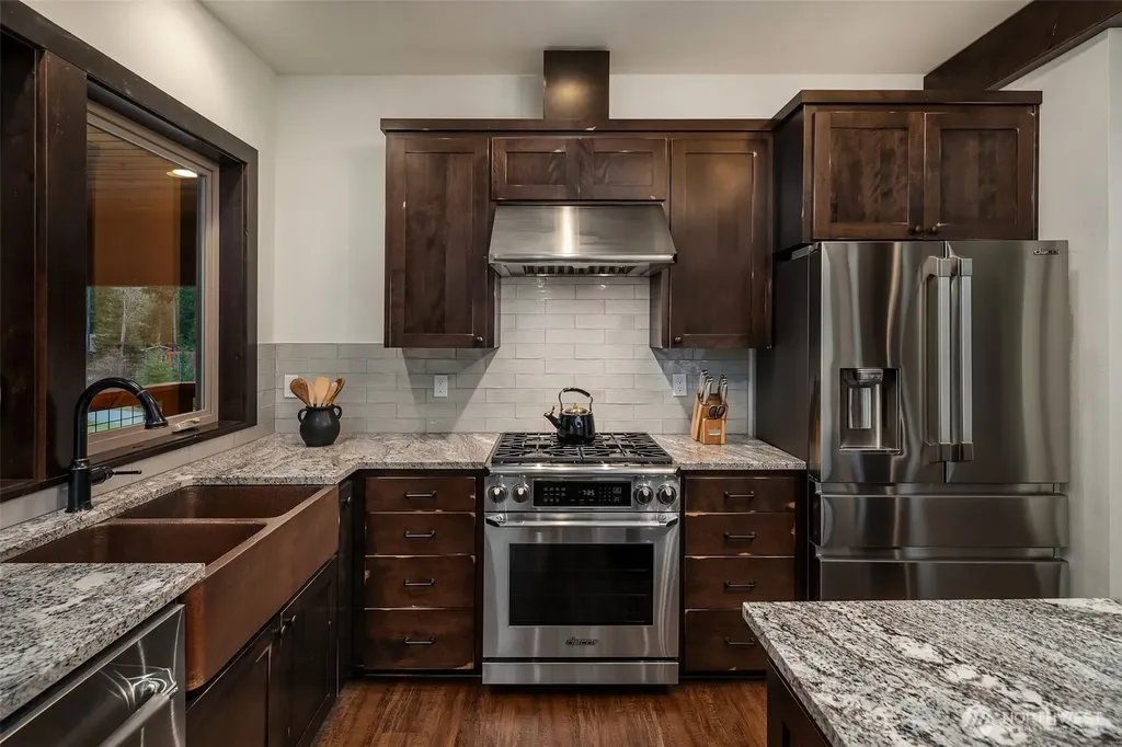 126 Burl Lane Packwood WA 98361