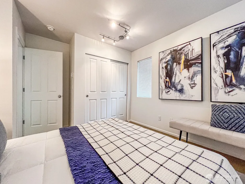 7005 Holly Park Drive S Seattle WA 98118