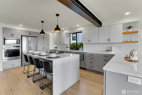 1942 7th Avenue W Seattle WA 98119