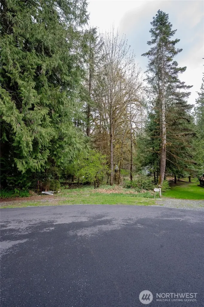 14039 Chimney Lane Deming WA 98244