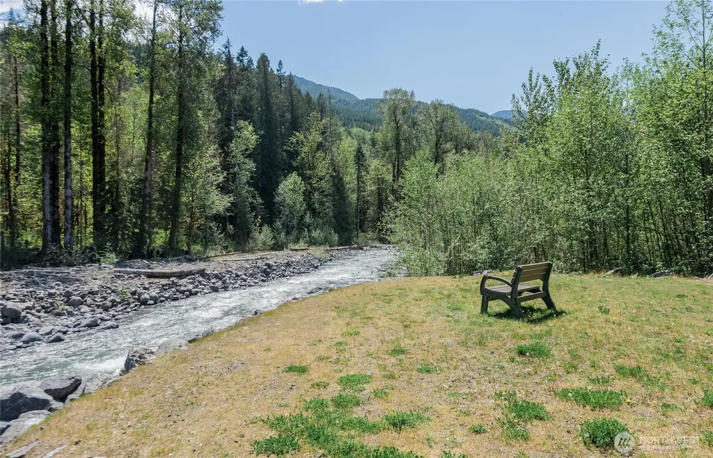 14039 Chimney Lane Deming WA 98244