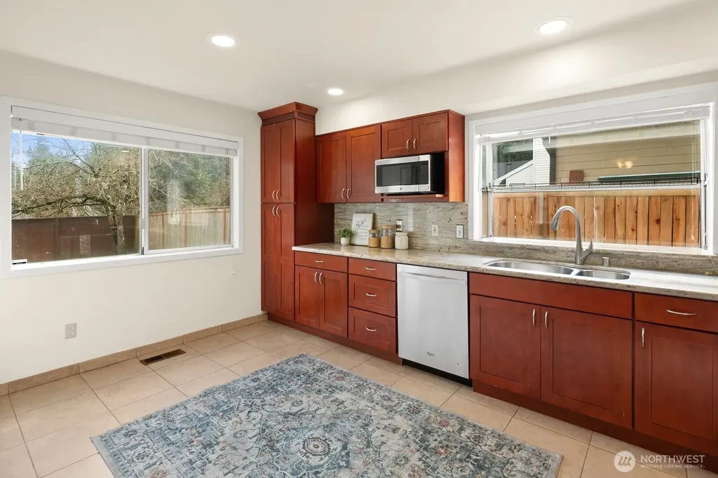24341 SE 42nd Place Sammamish WA 98029