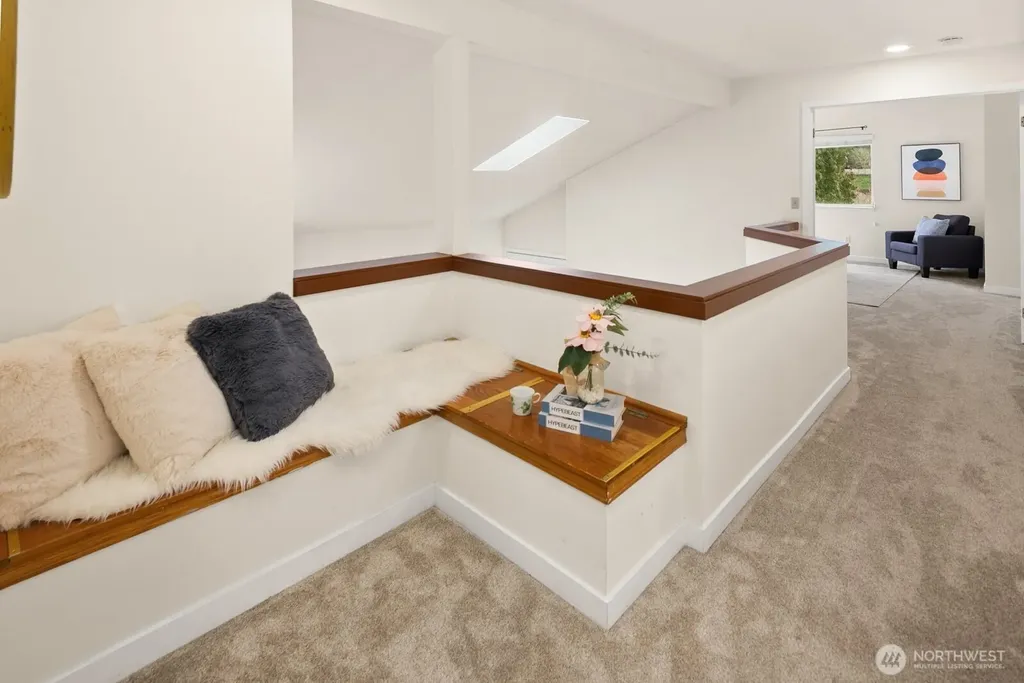 24341 SE 42nd Place Sammamish WA 98029
