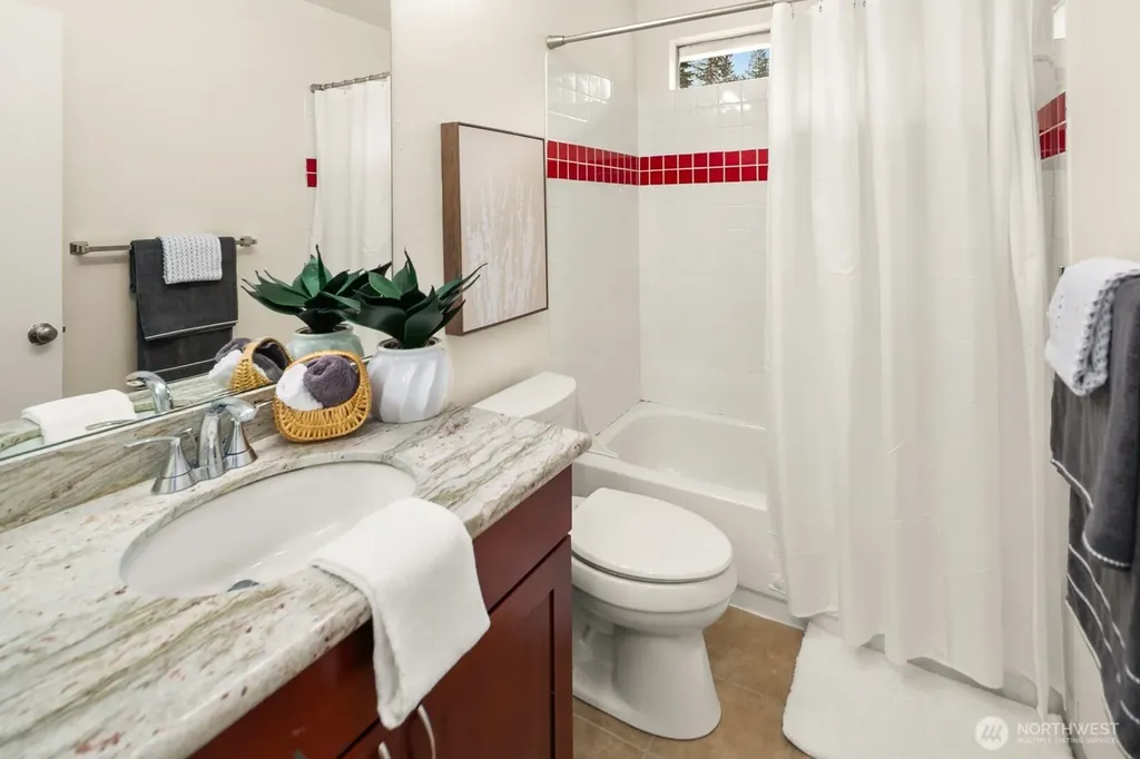 24341 SE 42nd Place Sammamish WA 98029