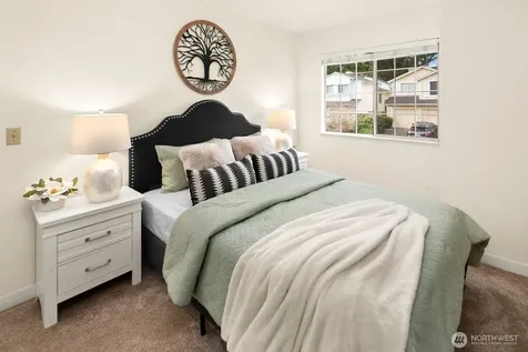24341 SE 42nd Place Sammamish WA 98029