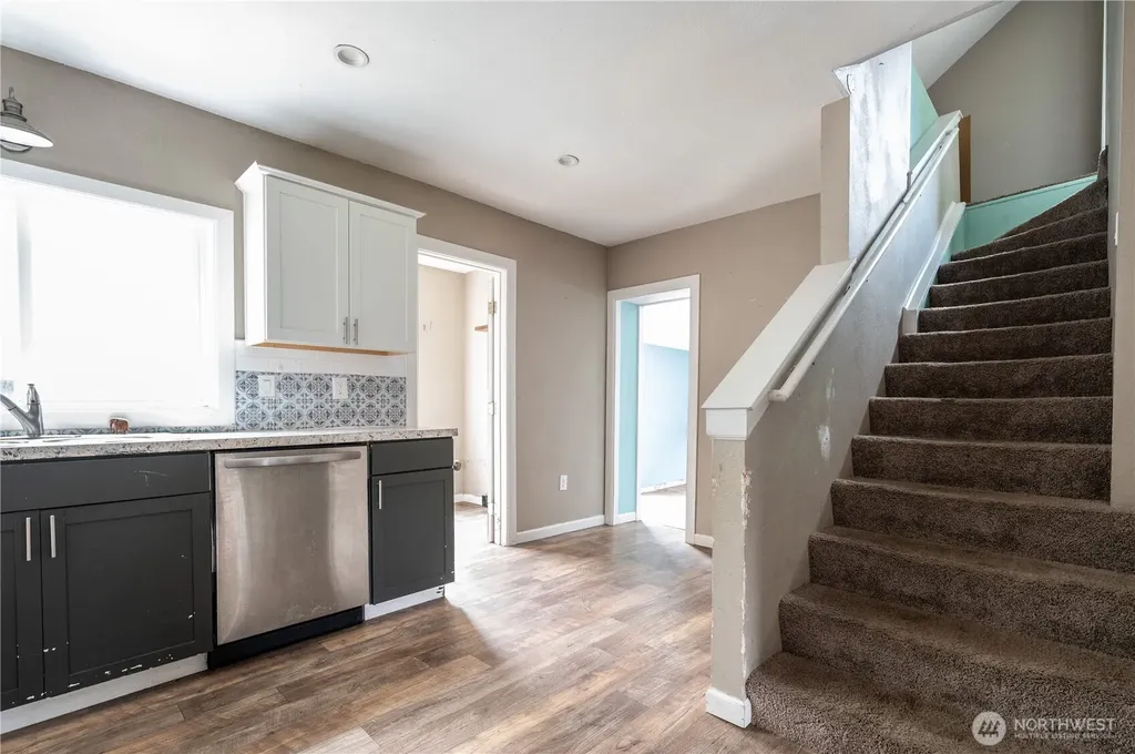 2826 Pacific Avenue Hoquiam WA 98550