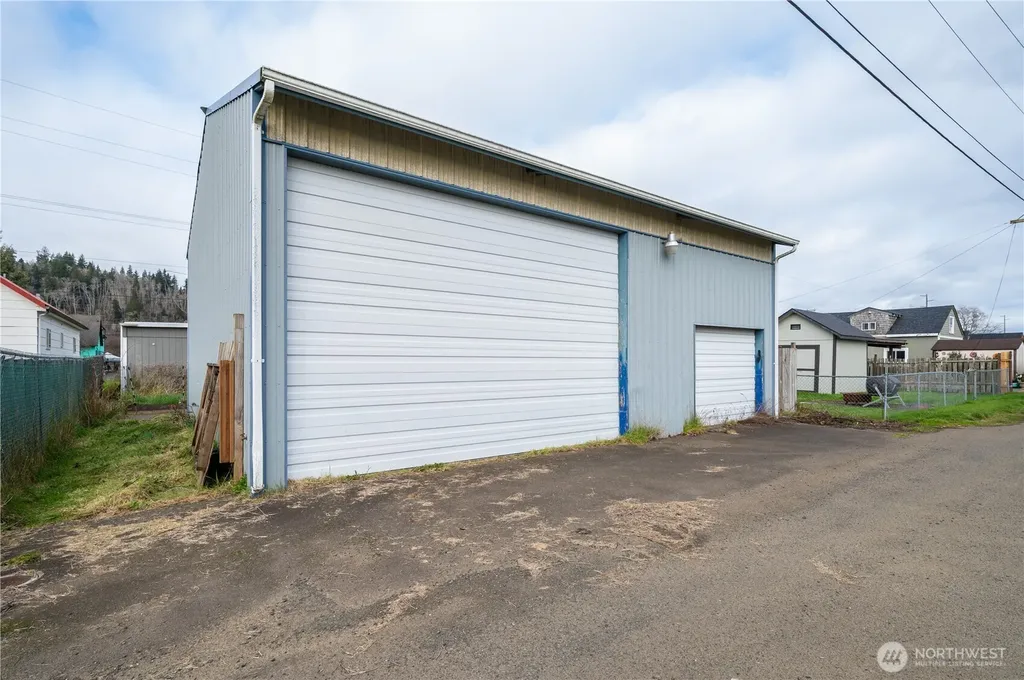2826 Pacific Avenue Hoquiam WA 98550