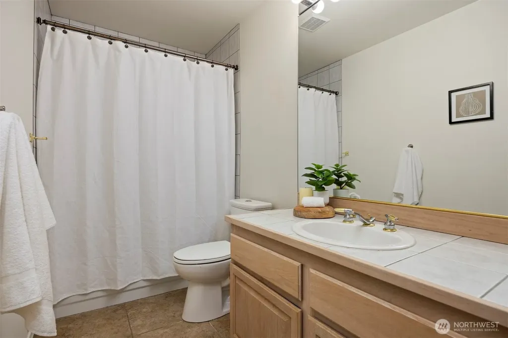 9042 Gleneagle Drive Blaine WA 98230