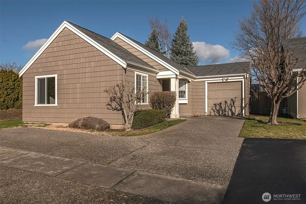 800 SE Parkside Place College Place WA 99324