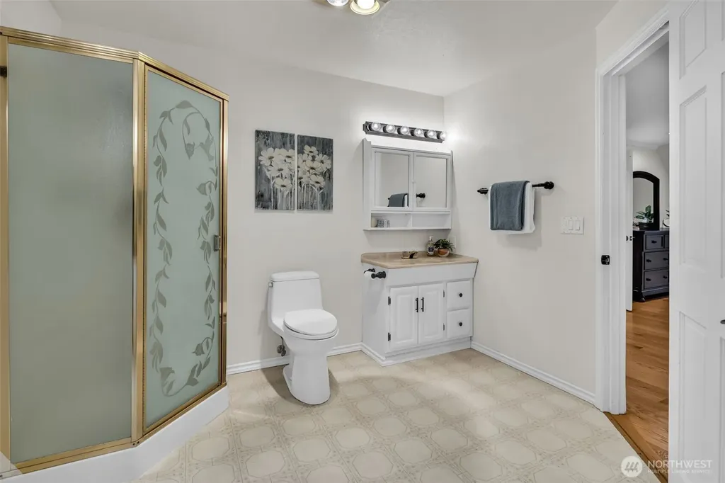 21609 NE 4th Street Sammamish WA 98074