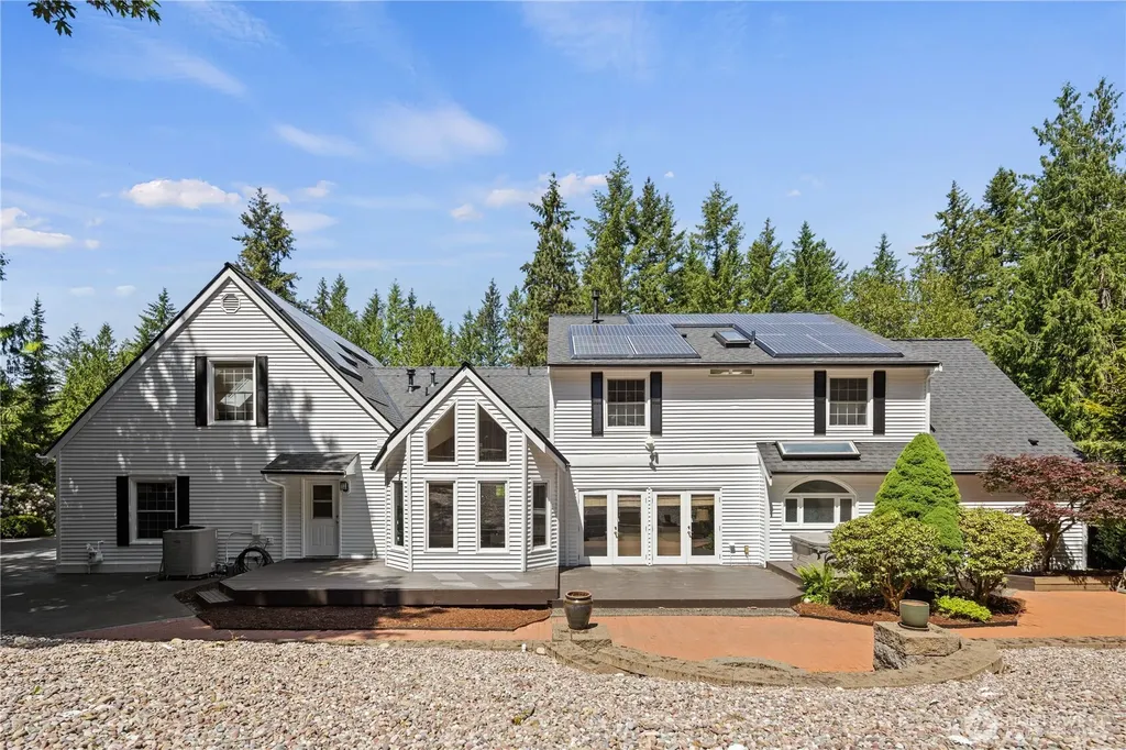 21609 NE 4th Street Sammamish WA 98074