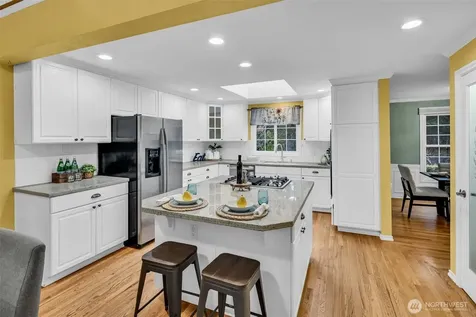 21609 NE 4th Street Sammamish WA 98074