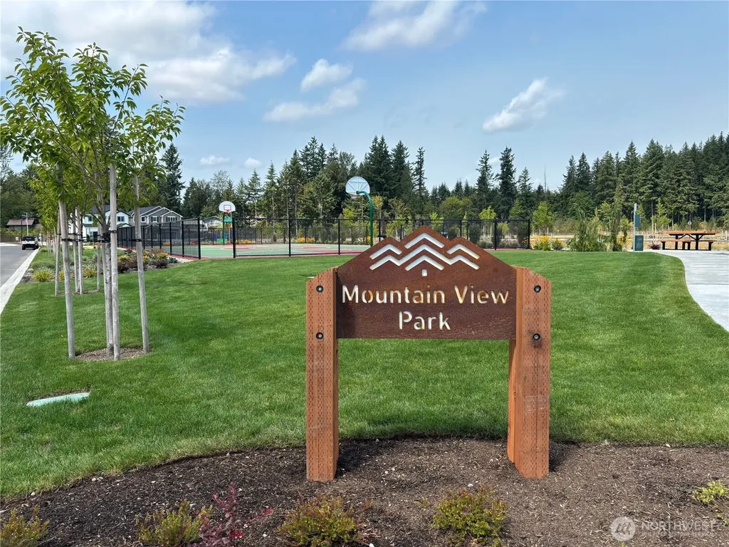 22918 SE Oak Street Black Diamond WA 98010