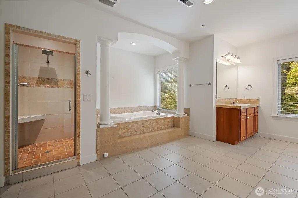 5823 NW Inglewood Court Camas WA 98607