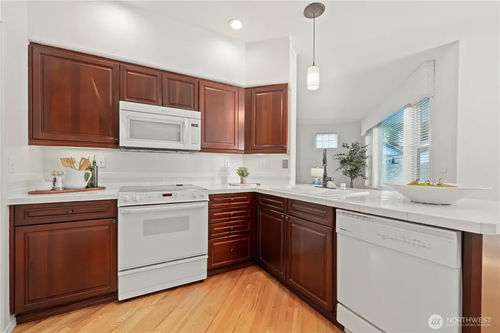 6910 51st Street Ct W University Place WA 98467