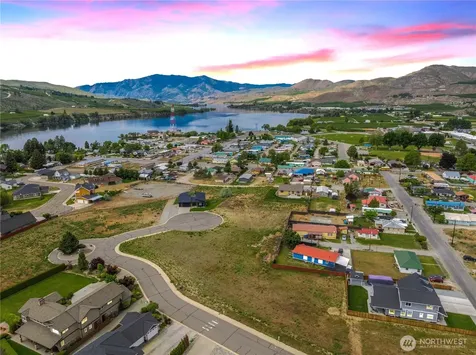 713 1st Street S Brewster WA 98812