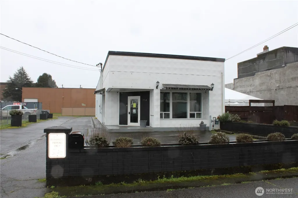 714 J Street Hoquiam WA 98550