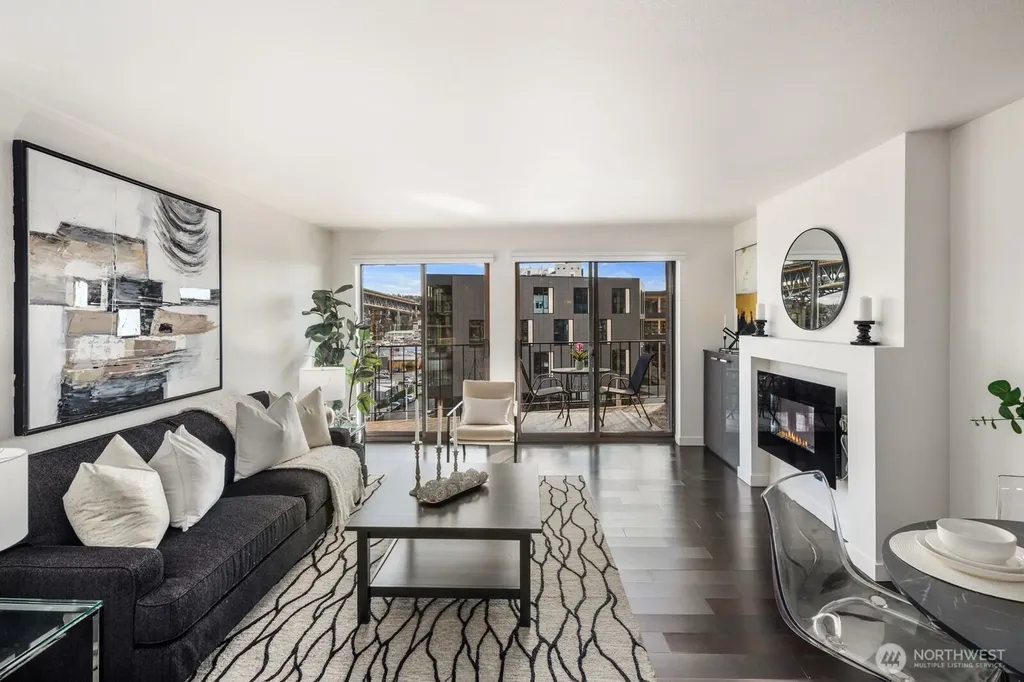 3905 4th Avenue NE Seattle WA 98105