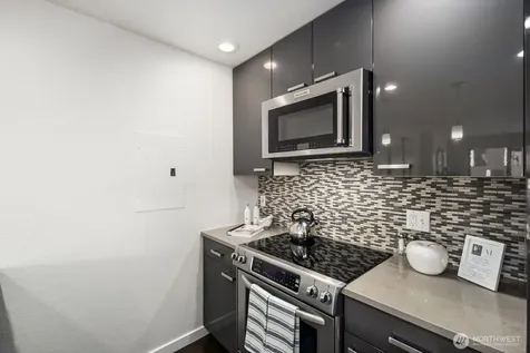 3905 4th Avenue NE Seattle WA 98105