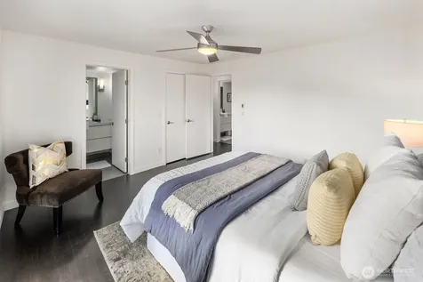 3905 4th Avenue NE Seattle WA 98105
