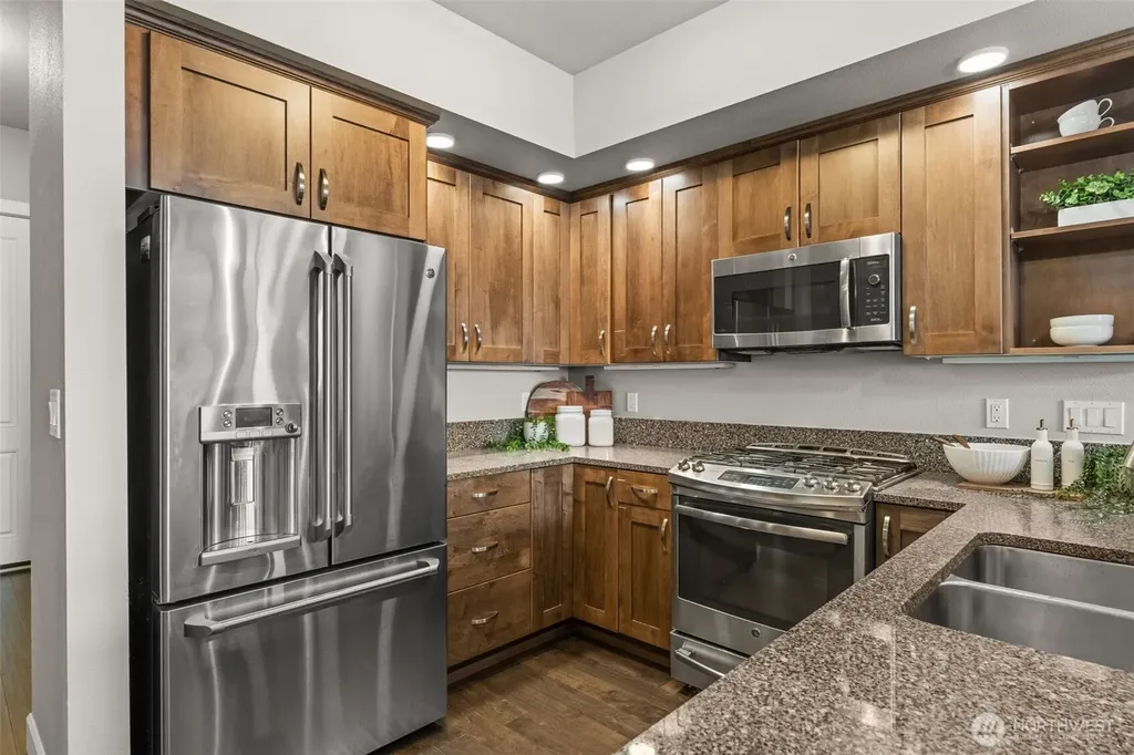 5105 Grand Loop Tacoma WA 98407