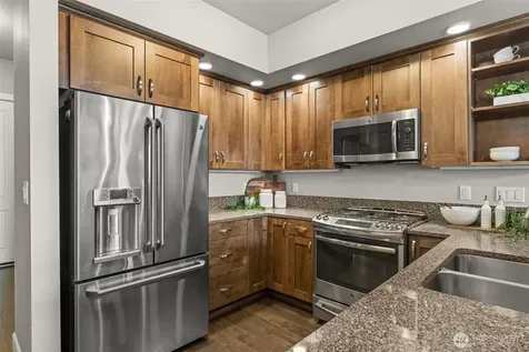 5105 Grand Loop Tacoma WA 98407