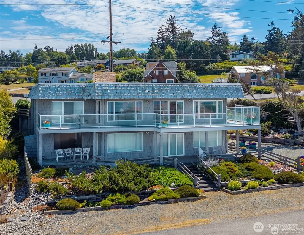 1505 West Beach Road Oak Harbor WA 98277