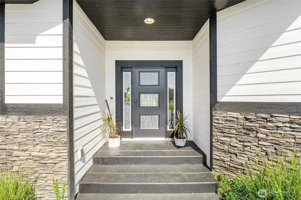 800 S Camas Place Moses Lake WA 98837