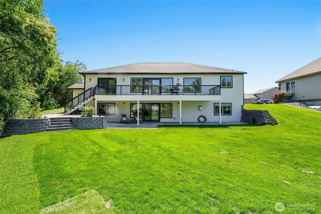 800 S Camas Place Moses Lake WA 98837