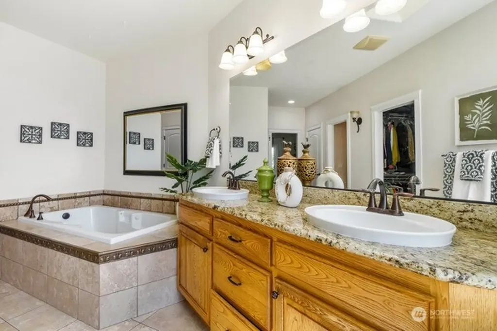 800 S Camas Place Moses Lake WA 98837