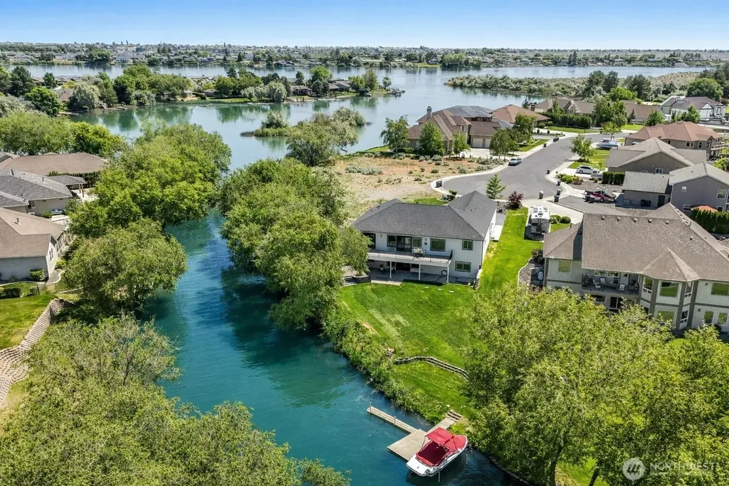 800 S Camas Place Moses Lake WA 98837
