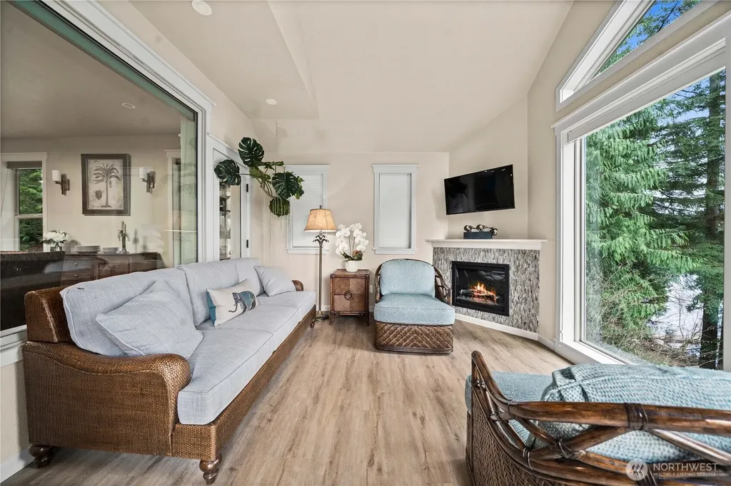 5614 E Lake Bosworth Drive Snohomish WA 98290
