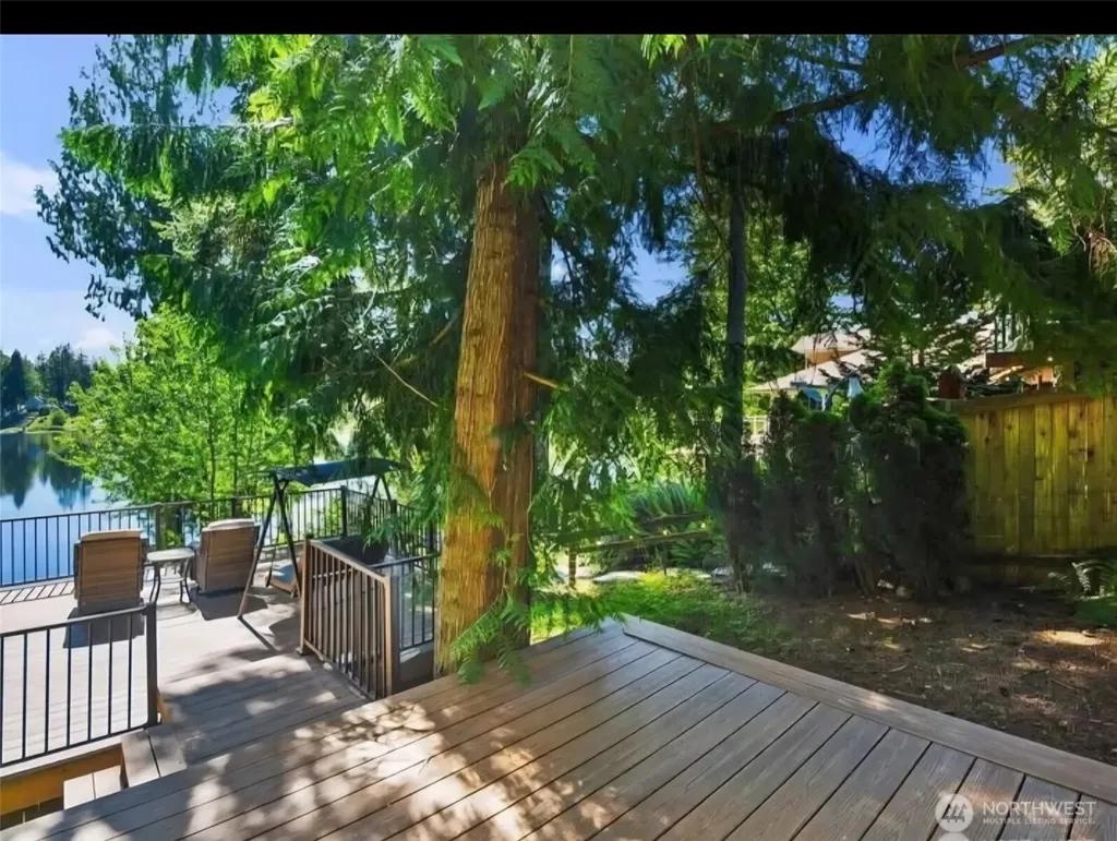5614 E Lake Bosworth Drive Snohomish WA 98290
