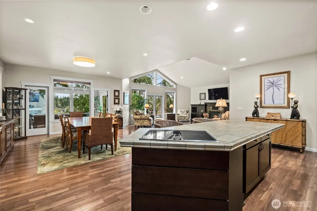 5614 E Lake Bosworth Drive Snohomish WA 98290