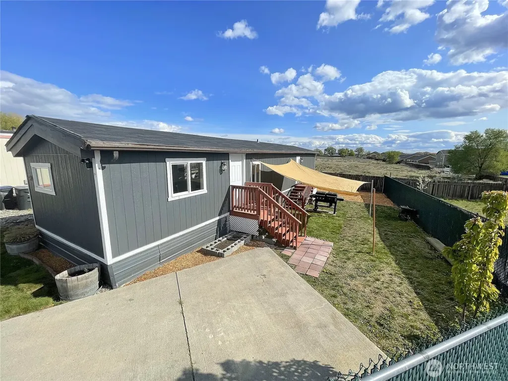 900 N Grape Drive Moses Lake WA 98837
