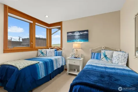 1603 Sea Grass Lane Westport WA 98595