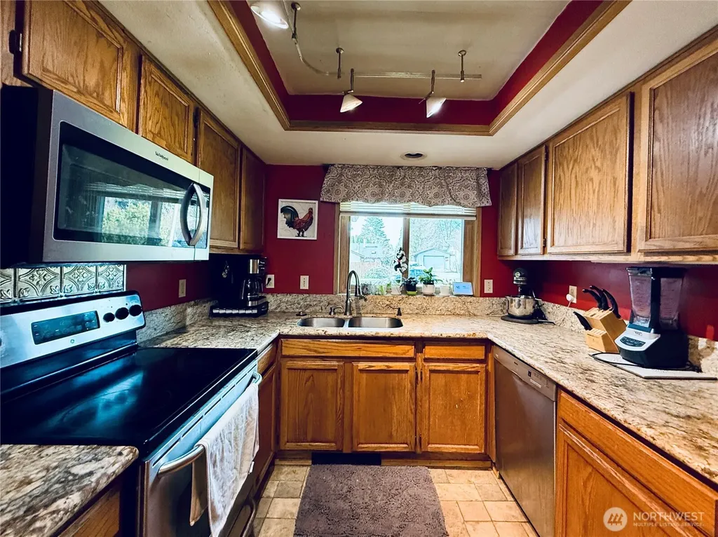 7703 NE 156th Avenue Vancouver WA 98682