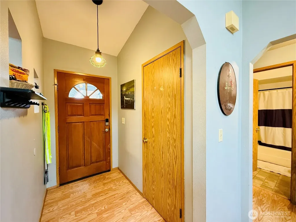 7703 NE 156th Avenue Vancouver WA 98682