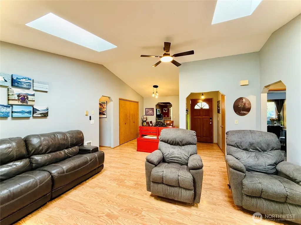 7703 NE 156th Avenue Vancouver WA 98682