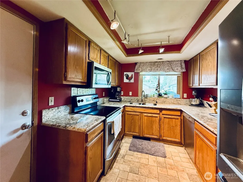 7703 NE 156th Avenue Vancouver WA 98682