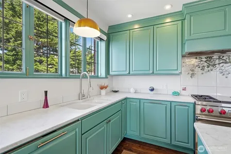 405 Prospect Street Seattle WA 98109