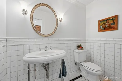 405 Prospect Street Seattle WA 98109