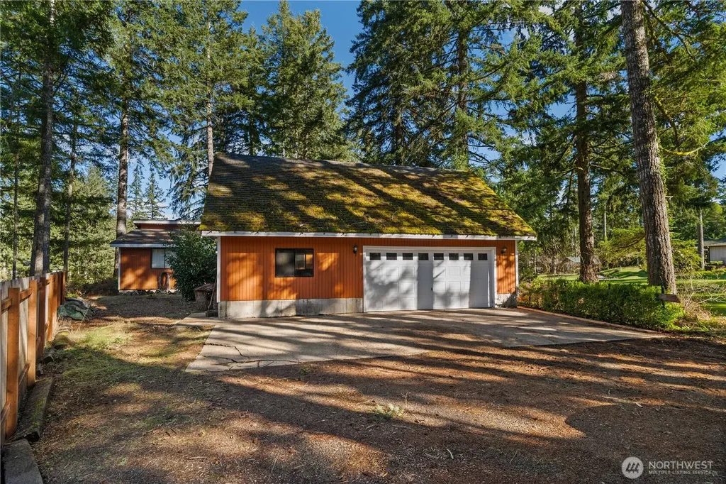 1031 E Manzanita Drive Union WA 98592