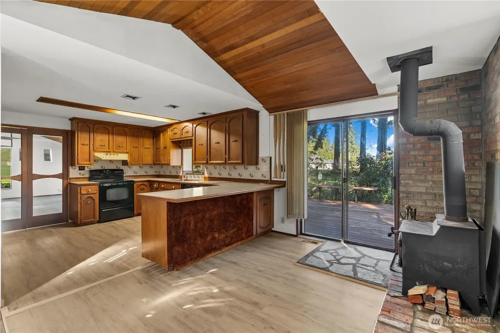 1031 E Manzanita Drive Union WA 98592