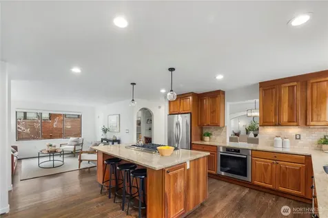 4003 E Newton Street Seattle WA 98112