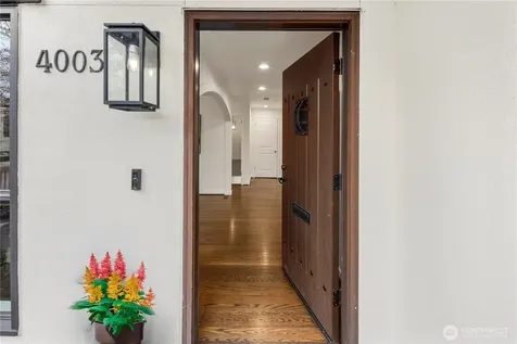 4003 E Newton Street Seattle WA 98112