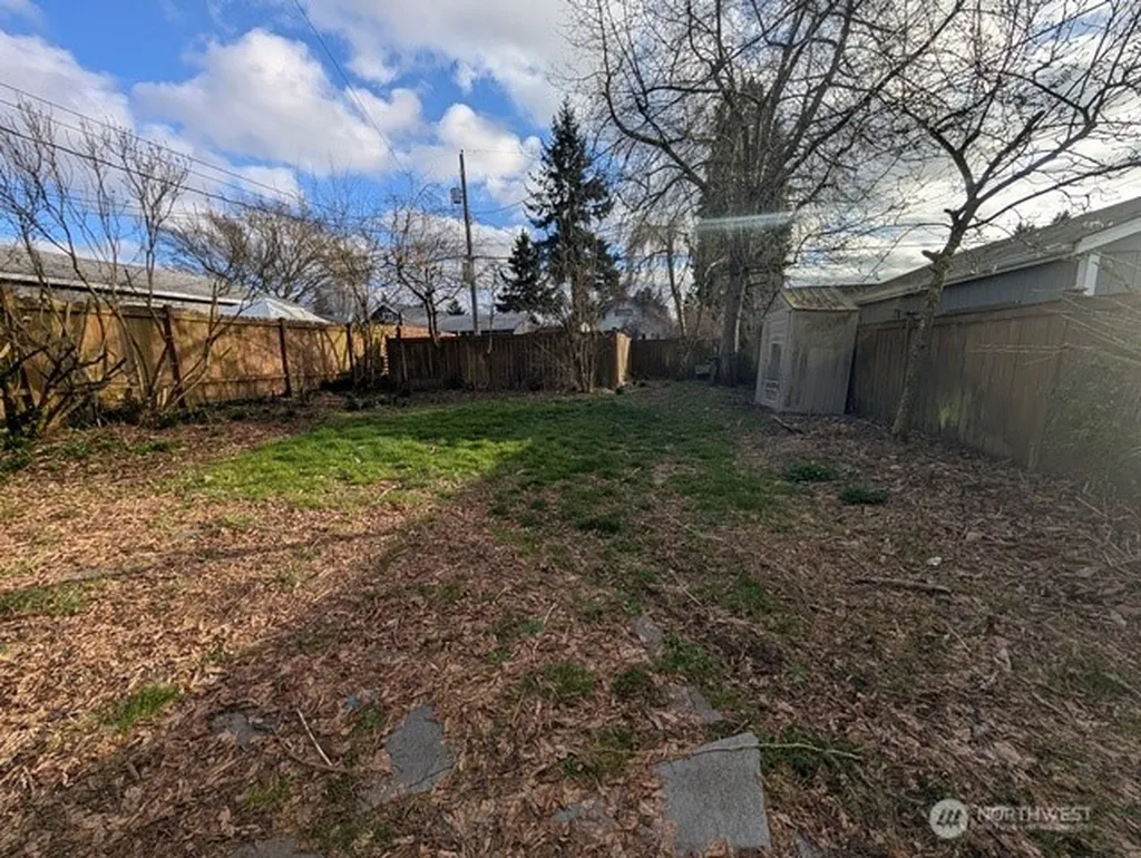2726 S 14th Street Tacoma WA 98405