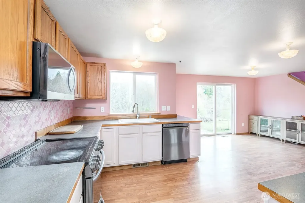 100 W Reller Road Shelton WA 98584