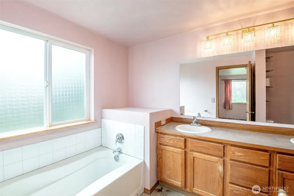 100 W Reller Road Shelton WA 98584